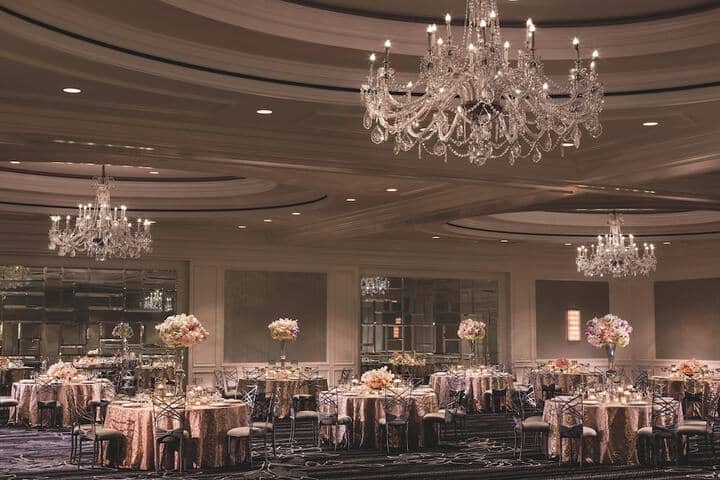 Ballroom/Hall 74 of 110