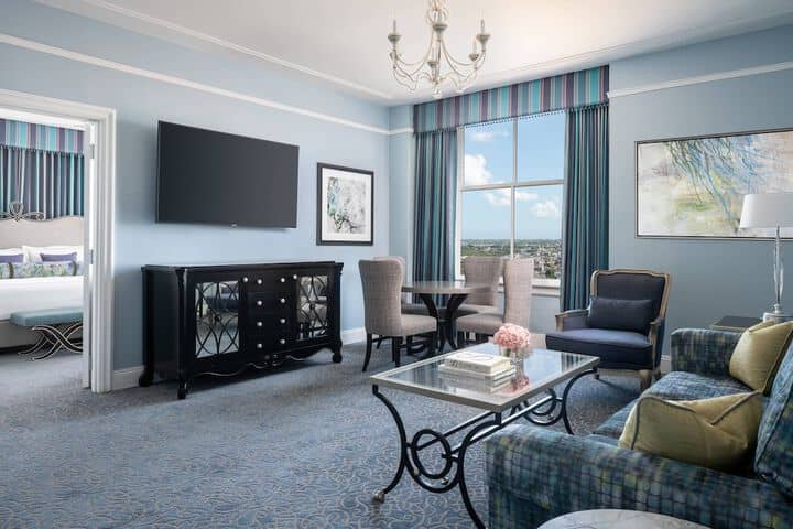 Room 10 of 95